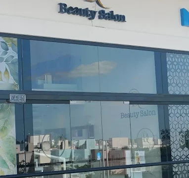 RD Salon shopfront
